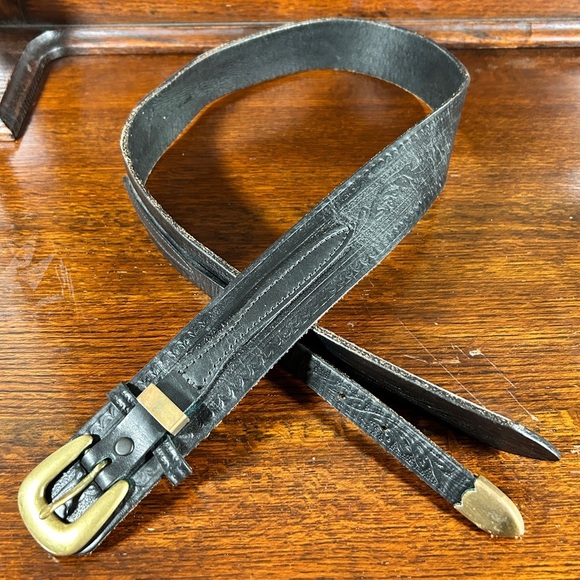 FRONTIER top grain steerhide Western Rugged Heavy Duty Gun Embossed Black Belt - Picture 4 of 9